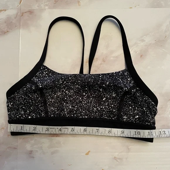 Lululemon Rise and Run sports bra - Picture 6 of 7